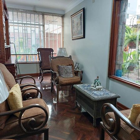 Apartamento Casa Amarello Lima Exterior foto